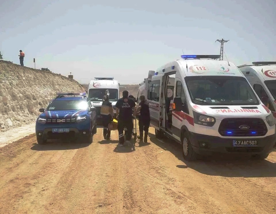 Mardin’de otomobil şarampole yuvarlandı: 1 ölü, 5 yaralı