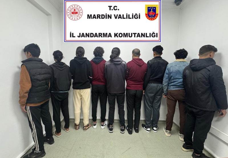 Mardin’de 8 düzensiz göçmen yakalandı, organizatör tutuklandı