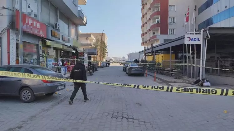 Kızıltepe’deki Özel Hastane Önünde Silah Sesleri, Yaralılar Var