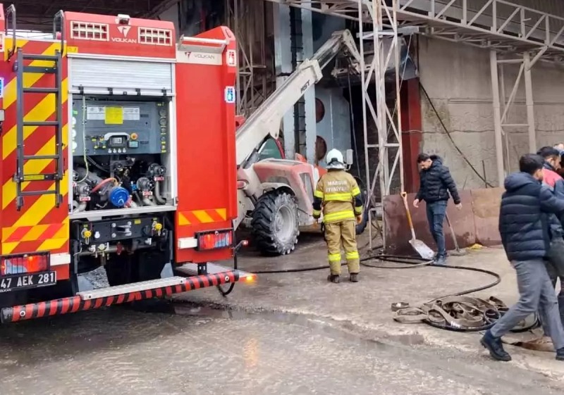 Mardin’de mısır kurutma tesisinde çıkan yangın söndürüldü
