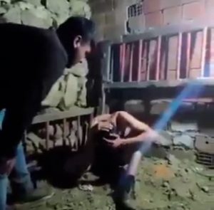 Mardin’de çocuğa ahırda şiddet kamerada