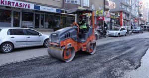 Mardin’de yağışlar nedeniyle bozulan ve tahrip olan yollarda çalışma başlatıldı
