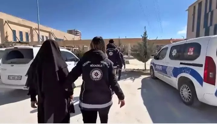Mardin’de 5 düzensiz göçmen ile 1 organizatör yakalandı