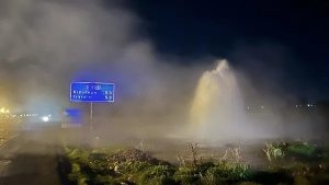 Mardin ve Kızıltepe’ye su sağlayan Beyazsu boru hattı patladı